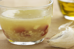 「大蒜」打成汁營養價值加倍！6步驟自製「有機大蒜汁」，對抗膽固醇、掉髮、哮喘都有效！
