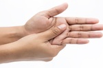 預測身體潛在問題！7項看「手」就知道的健康警訊｜每日健康 Health