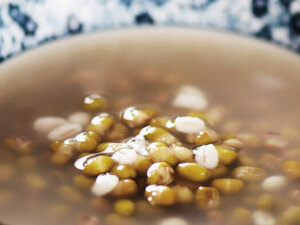綠豆薏仁不只是甜品，這樣吃還有益脾、胃、改善痘痘！