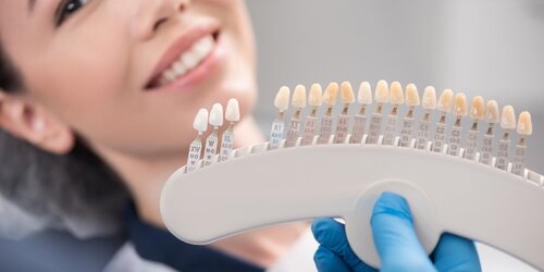 假牙與植牙有何差別？ 哪種材質最耐用？ 醫師：缺牙不補恐變「大問題」