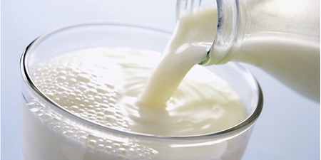 科學證實：喝「全脂」奶「腹部肥胖」率大降48%，女性肥胖率比喝「低脂奶」少15%，打破脫脂、低脂迷思！