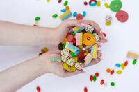 糖分攝取超標！職缺要求每月吃3500種糖果　營養師大呼：「簡直危害健康」