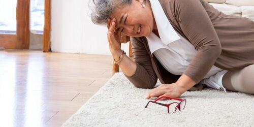 「小中風」是大中風前兆！醫師提醒：別忽視大腦發出的警鐘