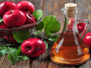 每天一匙「蘋果醋」，這樣喝出「4種驚人功效」！血壓、血糖、膽固醇從此不敢放肆！