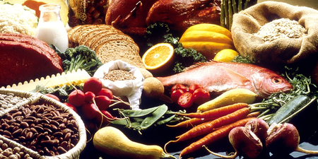 別以為天然的食物就一定健康！7種含有潛藏毒性的食物，千萬不可亂吃！