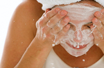 醫生：保護皮膚這時間不可「洗臉」！「乾裂膚質」關鍵在「水溫」！｜每日健康Health