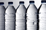 喝水也有錯？報導指出：礦泉水放置太久，使寶特瓶溶出重金屬｜每日健康 Health