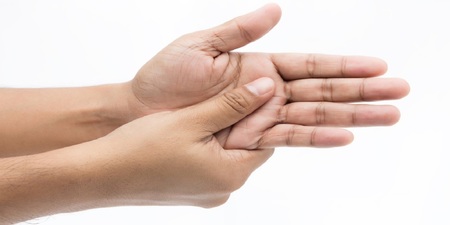 預測身體潛在問題！7項看「手」就知道的健康警訊｜每日健康 Health