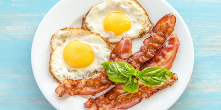 吃對早餐讓你晚上更好睡！飯糰、香腸、火腿，你選哪一道？