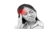 不是頭一邊在痛就叫「偏頭痛」！3種情況符合2項才有可能