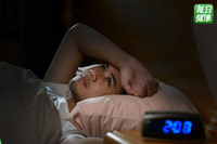 睡眠不足只會精神不好？研究證實：這兩種疾病風險更可怕！