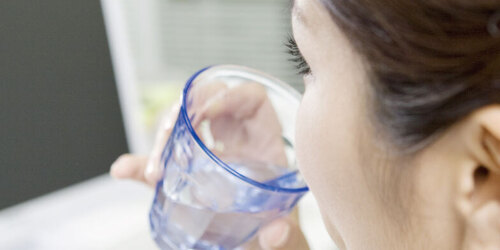 你知道嗎？喝氣泡水能讓身體變瘦？營養師：不過有2點要特別注意！