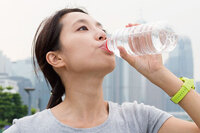 水腫就是要多喝水！2招破解痰濕體質、解除身體濕氣！