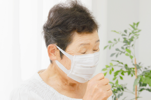 咳不停竟是晚期泌尿道上皮癌？七旬癌嬤靠免疫治療續生機