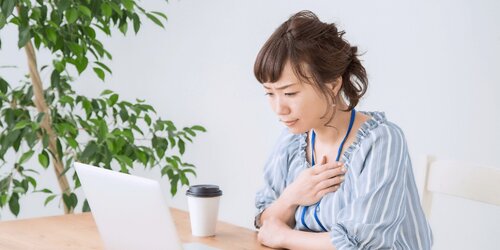 胸悶、胸痛是什麼原因？胃食道逆流也會造成心臟負荷？心跳超過「X下」是心律不整？