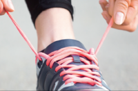 挑鞋不是越舒服越好！５觀念更助足健康、防足底筋膜炎。