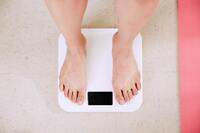 過年放縱飲食很難瘦？6招教你「排毒減肥法」淨化身體