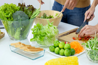 空腹吃蔬果防癌效果最佳？醫揭植化素7大作用：把癌細胞逆轉變良性
