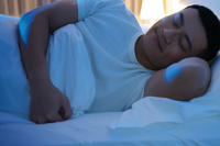 每日「早睡1小時」就有助減肥？醫曝好處：改善睡眠一天減去270大卡熱量