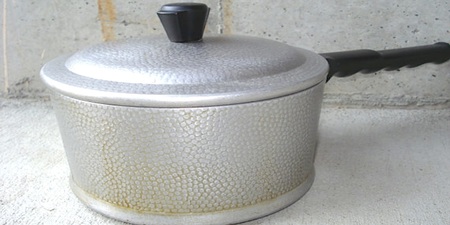 「鋁鍋」到底安不安全？專家一次公開鋁鍋的三大「使用禁忌」，一秒看懂，從此安心煮飯！