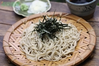 傳統麻醬涼麵熱量破500大卡！營養師揭低熱量吃法：麵條、醬料是關鍵 