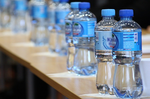 「瓶裝水」比一般水來得更健康？小心喝進「重金屬」與「塑化劑」！秒懂「正確煮水法」別讓水分子變毒分子！