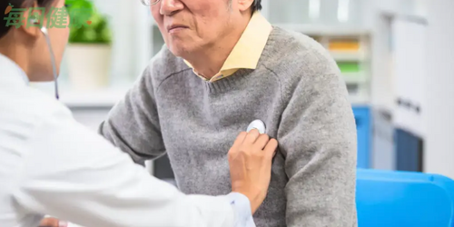 心臟病隱形殺手！這3習慣恐致猝死　過量飲酒、久坐、睡太久風險倍增