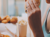 減肥卡關原因找到了！ 食物噪音讓人「整天都想著吃」，醫揭GLP-1藥物2大關鍵作用