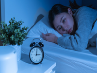 AI時代焦慮失眠潮來襲！ Z世代靠「晚安膠囊」重拾安穩好眠