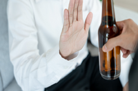 瘦瘦筆有望成「新一代戒酒神器」？ 醫揭2機制最關鍵：直接阻斷喝酒慾望