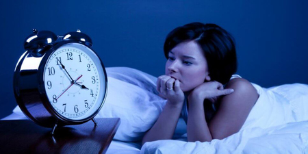 夜晚總是輾轉難眠？一分鐘按通「助眠三穴」，讓你一躺下就秒睡！｜每日健康Health