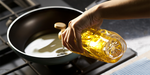 煮菜該用什麼油？營養師分析「常見油品」、「油知識」，全家一起吃出健康｜每日健康 Health