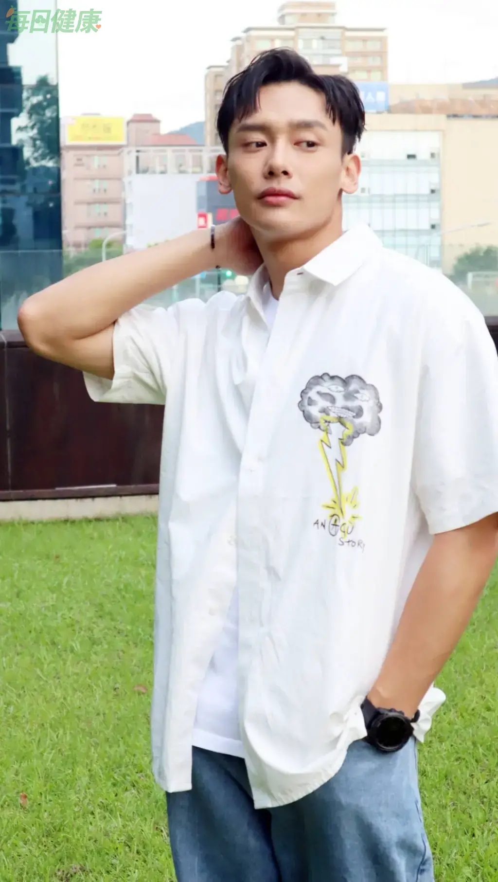 蕭鴻因為一次練習翻的過程,不慎傷及聽力,分享受傷後心路歷程。/記者 郭懿慧攝影